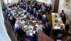 Fot. kadr z transmisji na żywo na YouTube