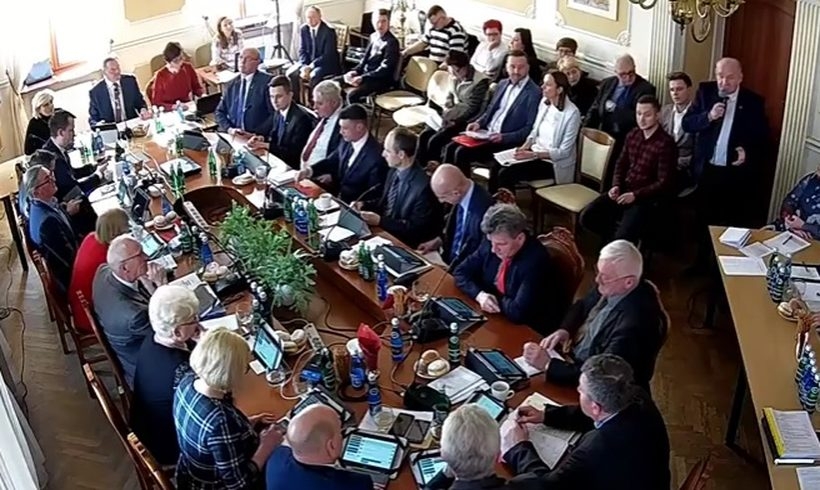 Fot. kadr z relacji na żywo YouTube