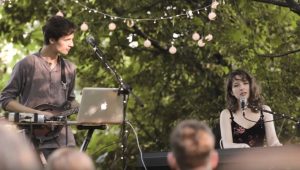 Z kanału Kwiat Jabłoni Youtube.pl