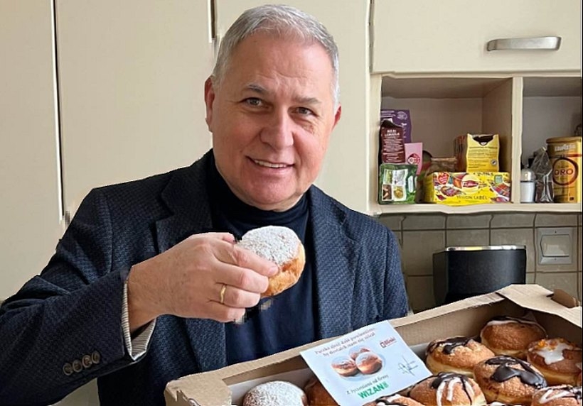 facebook.com/tomaszżak